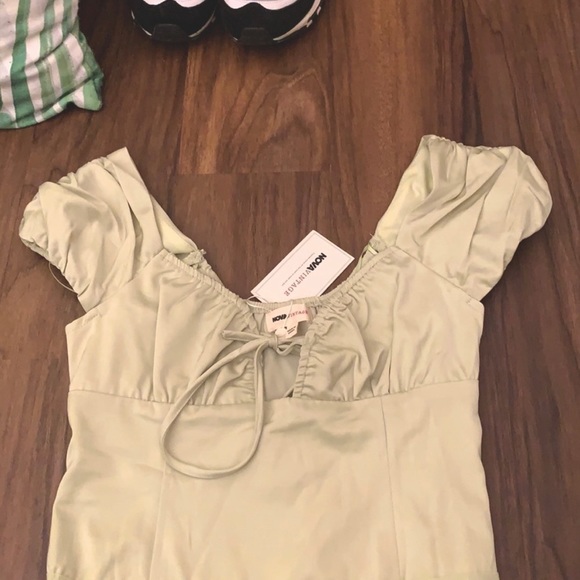 [SOLD] FASHION NOVA Aaliyah Tie Front Bodysuit - Picture 3 of 7